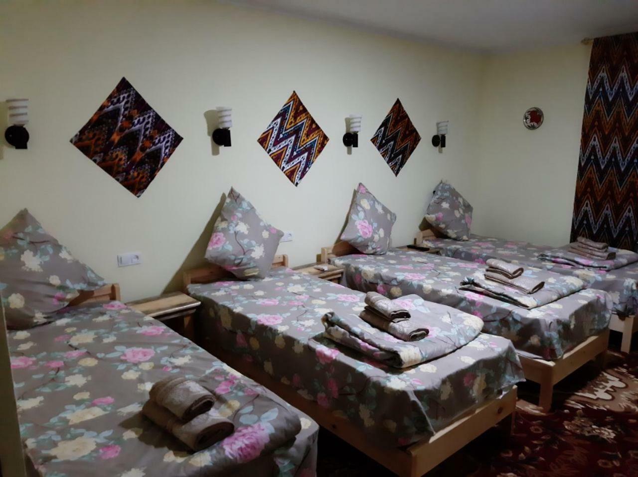 Naqqosh Bed and Breakfast Chiva Exteriör bild